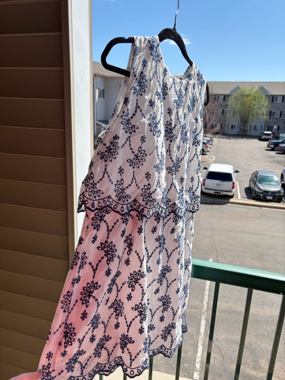 🆕🫐 AQUA Bloomingdale’s Exclusive Embroidered Dress Ivory Navy Floral Hem XL Boho - Picture 6 of 17